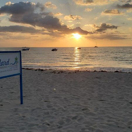 Yard Beach House Negril Esterno foto