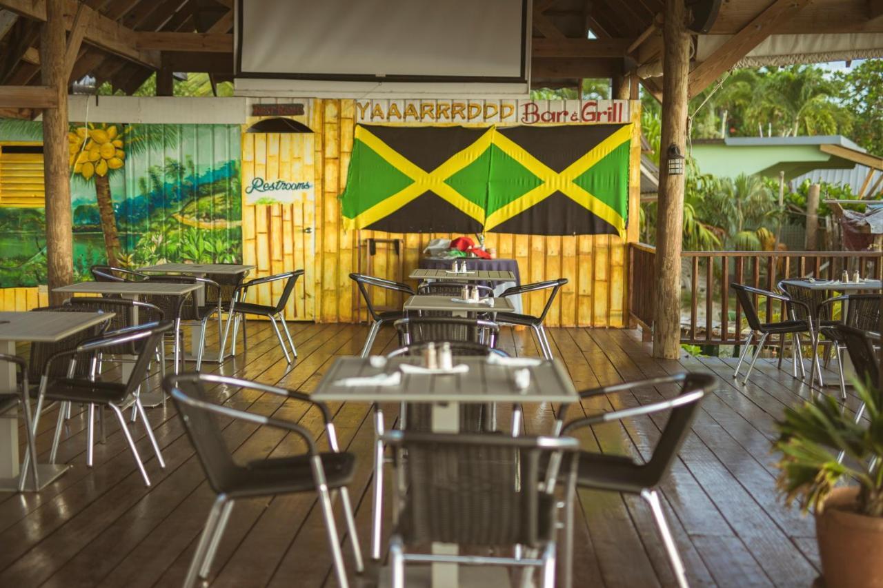Yard Beach House Negril Esterno foto
